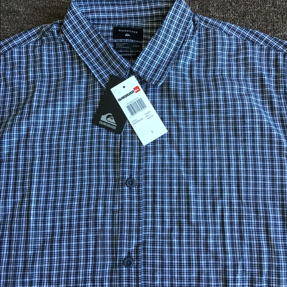 Men’s plaid Quiksilver collared shirt size L NWT